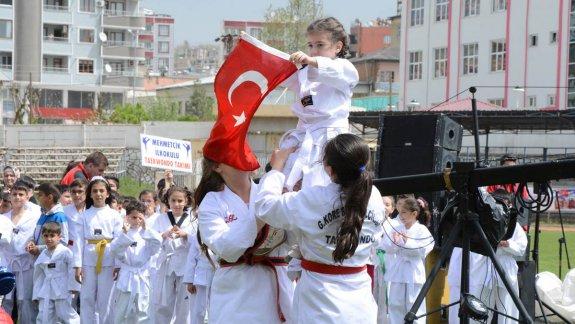 23 Nisan Ulusal Egemenlik ve Çocuk Bayramı Kutlandı.