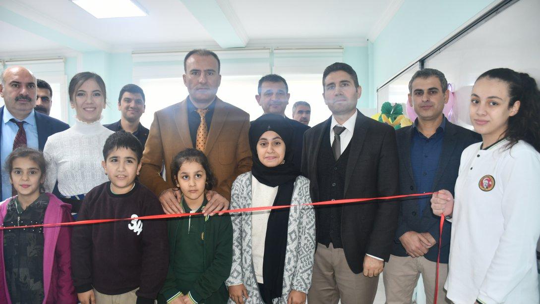 Mehmet Akif Ersoy Ortaokuluna Destek Eğitim Odası Törenle Açıldı