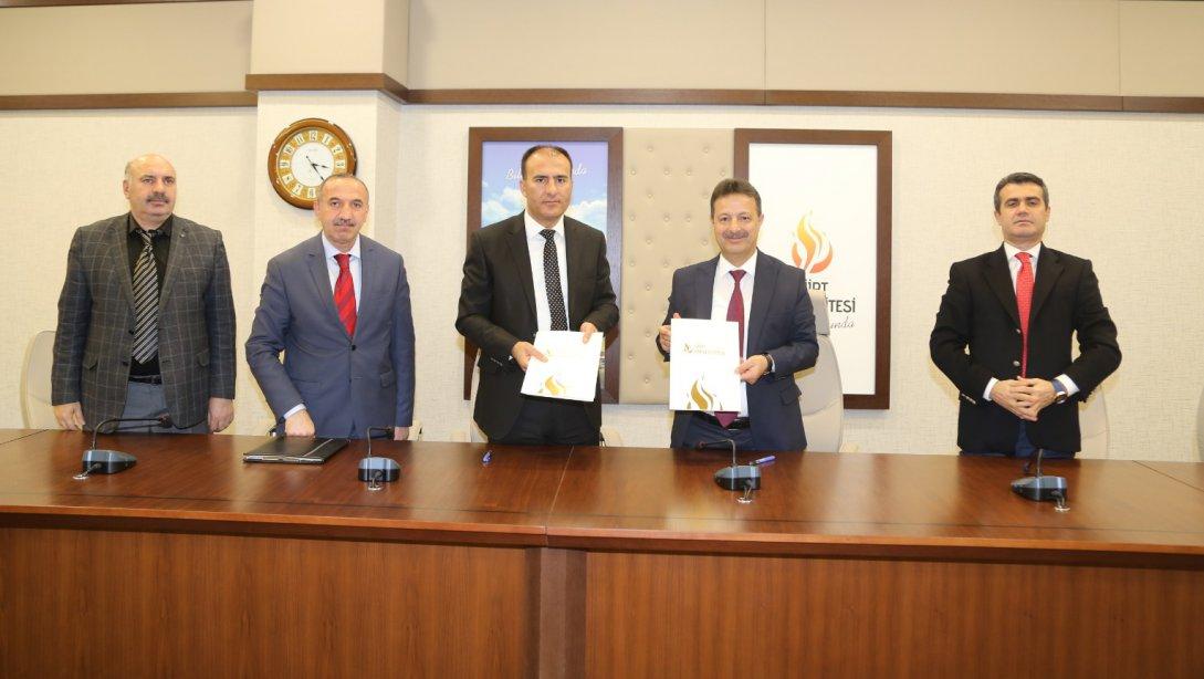 Siirt Üniversitesi ile İl Milli Eğitim Müdürlüğümüz İşbirliği Protokolü İmzaladı
